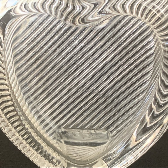 Heart Shaped Glass Frame - Mikasa Polished Portraits Collection - Picture 4 of 10